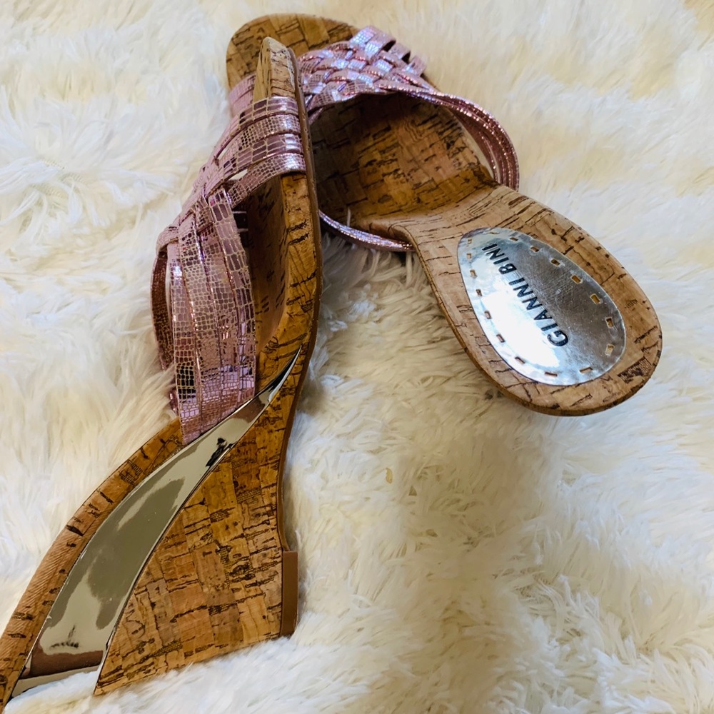 Pink cork wedges